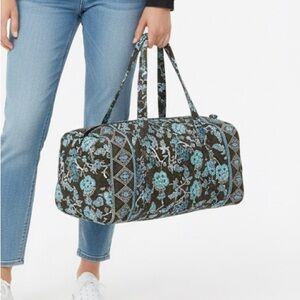 TANYA LEE Elegant Quilted floral fabric Travel / Duffle Bag